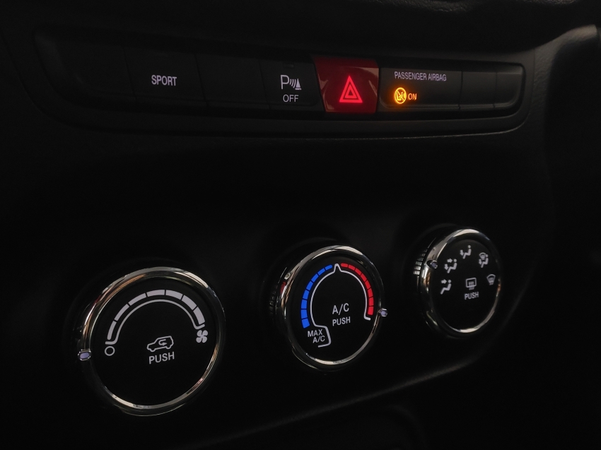jeep renegade 1.8 16v flex sport 4p manual 201811
