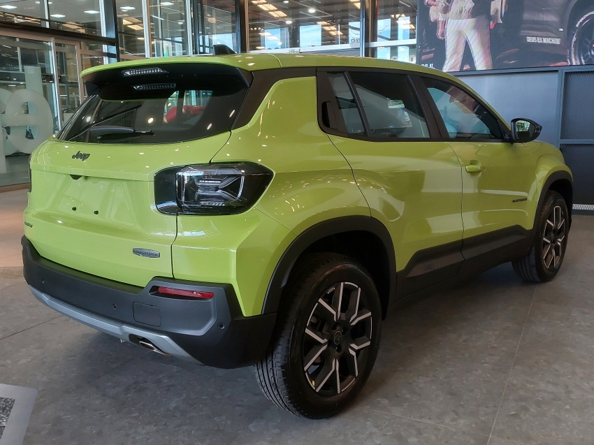 jeep avenger longitude t200 hybrid mhev flex cvt 1.0 hibrido 4p automatico 20274
