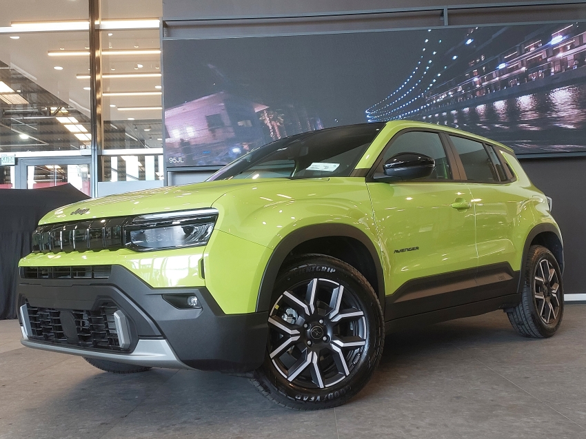 jeep avenger longitude t200 hybrid mhev flex cvt 1.0 hibrido 4p automatico 20270