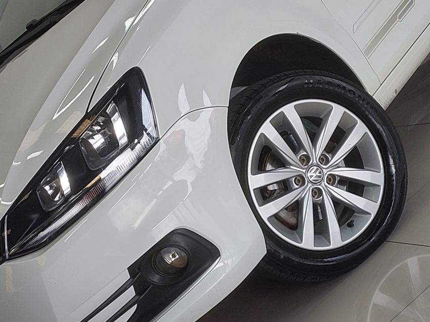 volkswagen fox 1.6 msi total flex connect 4p manual 201919