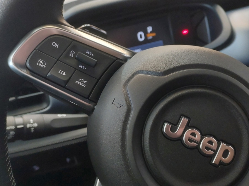 jeep avenger longitude t200 hybrid mhev flex cvt 1.0 hibrido 4p automatico 202718