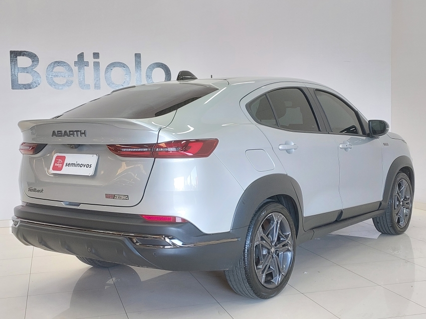 fiat fastback 1.3 turbo 270 flex limited edition at6 4p automatico 20234