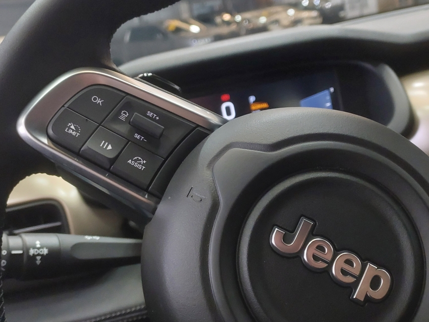 jeep avenger limited t200 hybrid mhev flex cvt 1.0 hibrido 4p automatico 202719