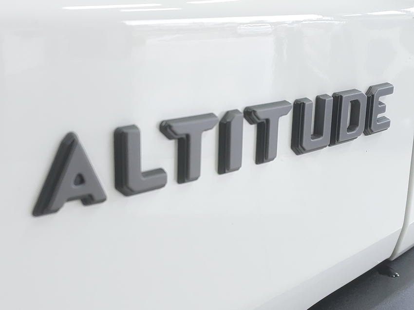 jeep avenger altitude t200 hybrid mhev flex cvt 1.0 hibrido 4p automatico 202721