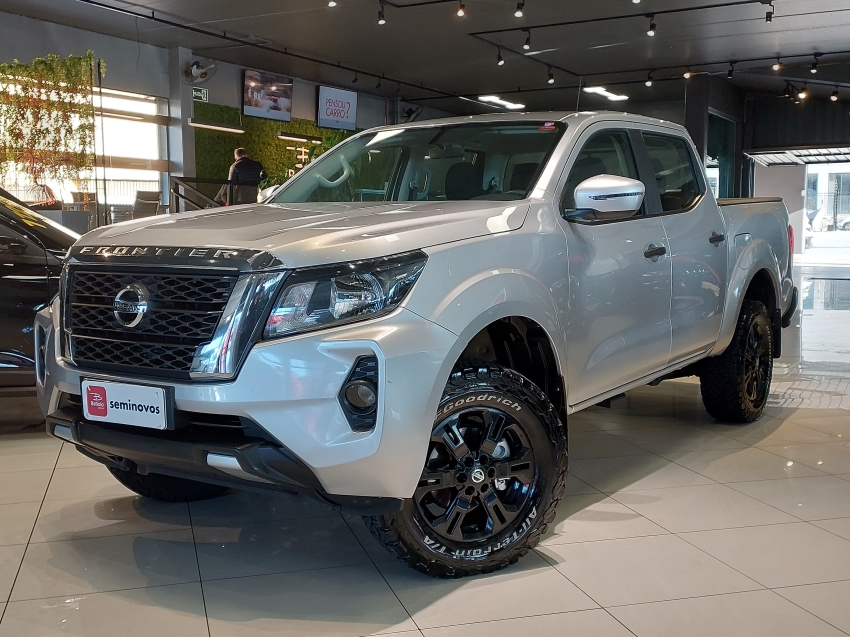 nissan frontier 2.3 16v turbo diesel se cd 4x4 automatico 4p 20231