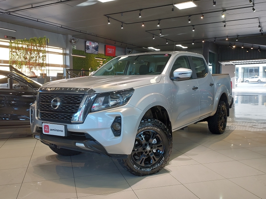 nissan frontier 2.3 16v turbo diesel se cd 4x4 automatico 4p 202322