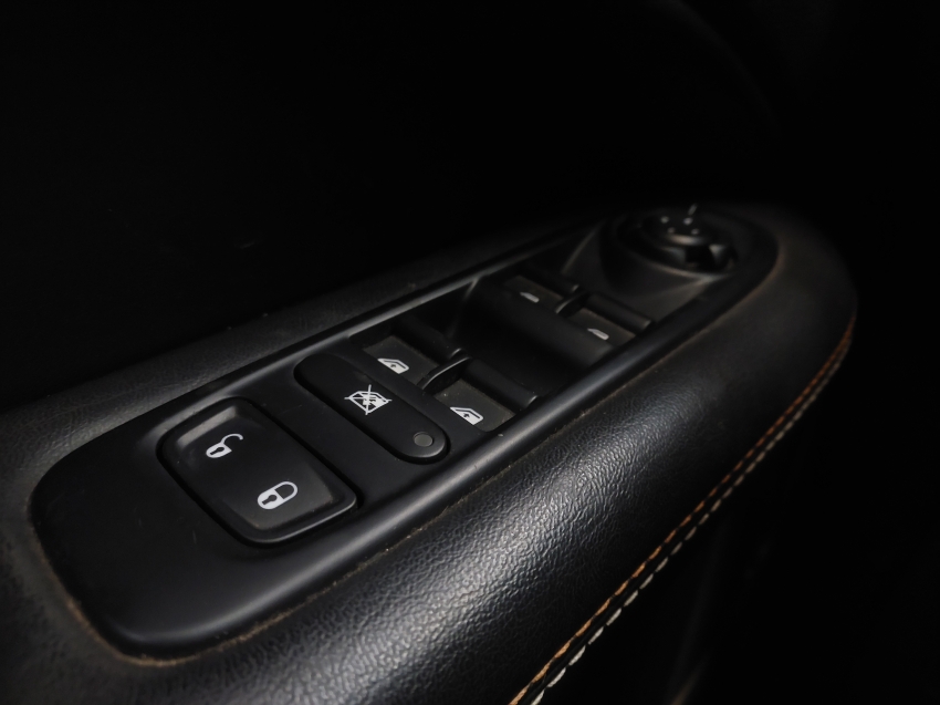 jeep compass 2.0 16v flex longitude automatico 4p 201819