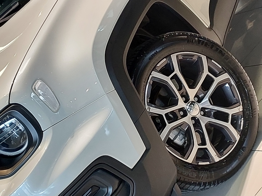 jeep renegade 1.3 t270 turbo flex longitude at6 4p automatico 202325