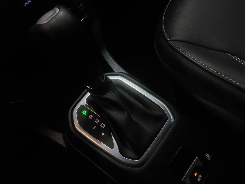 jeep renegade 1.3 t270 turbo flex sport at6 4p automatico 202313