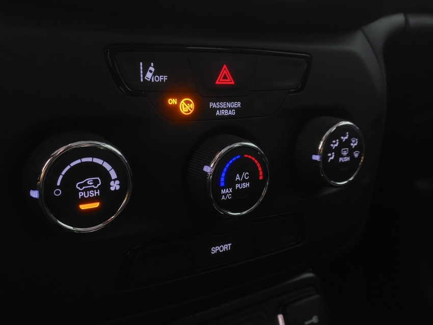 jeep renegade 1.3 t270 turbo flex sport at6 4p automatico 202311