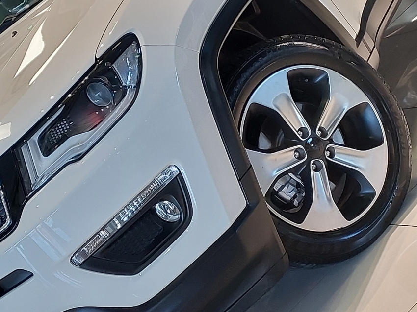jeep compass 2.0 16v flex longitude automatico 4p 201824