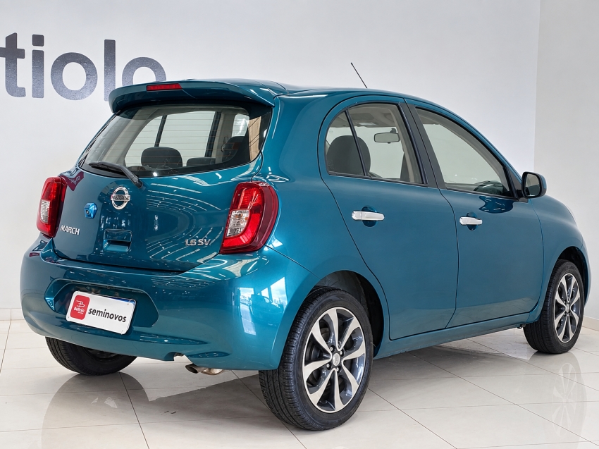 nissan march 1.6 sl 16v flex 4p manual 20153