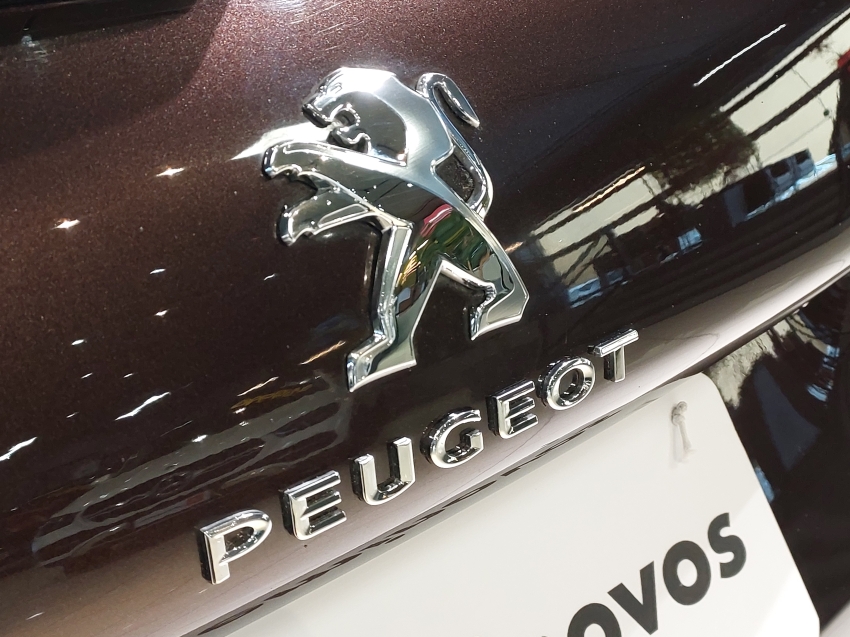 peugeot 2008 1.6 16v flex griffe 4p automatico 201718