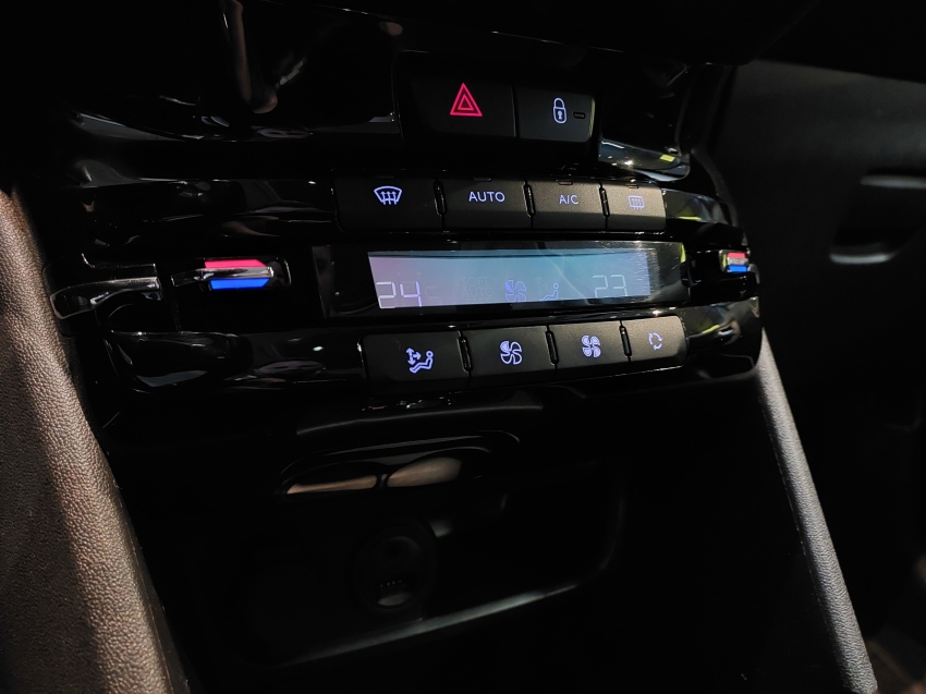 peugeot 2008 1.6 16v flex griffe 4p automatico 201713