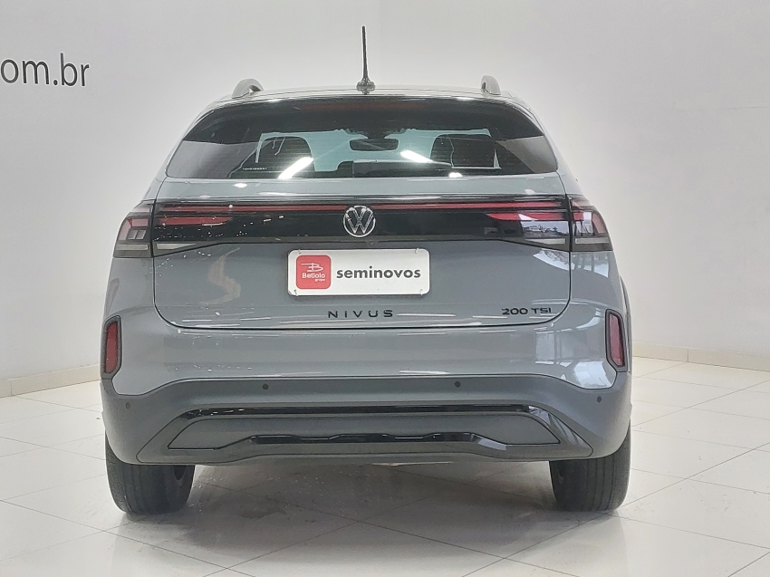volkswagen nivus 1.0 200 tsi total flex highline automatico 4p 20255