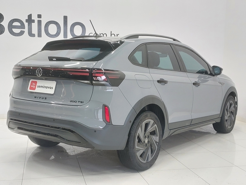 volkswagen nivus 1.0 200 tsi total flex highline automatico 4p 20254