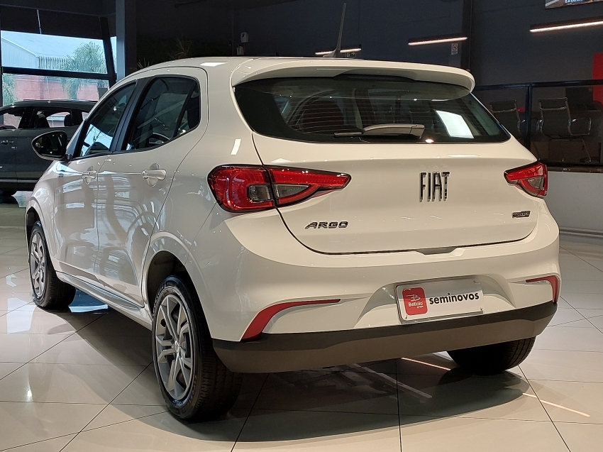 fiat argo 1.3 firefly flex drive cvt 4p automatico 20243