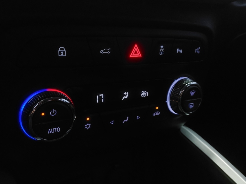 chevrolet onix 1.0 turbo flex plus premier automatico 4p 202410