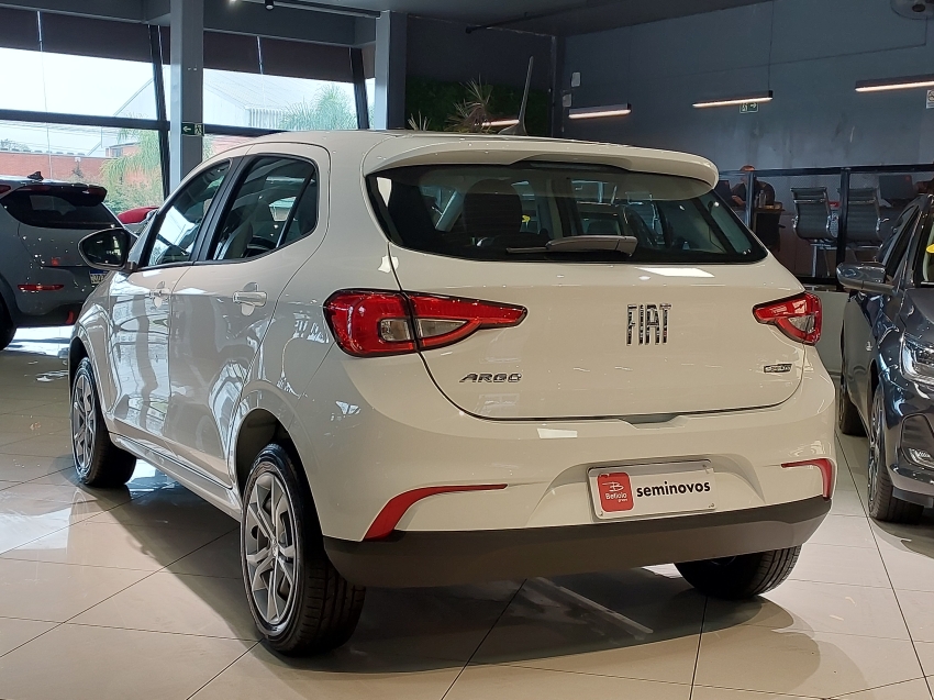 fiat argo 1.3 firefly flex drive cvt 4p automatico 20243