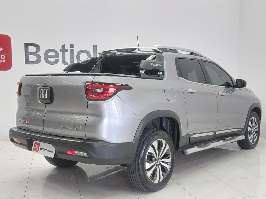 fiat toro 1.3 turbo 270 flex volcano at6 4p automatico 20244