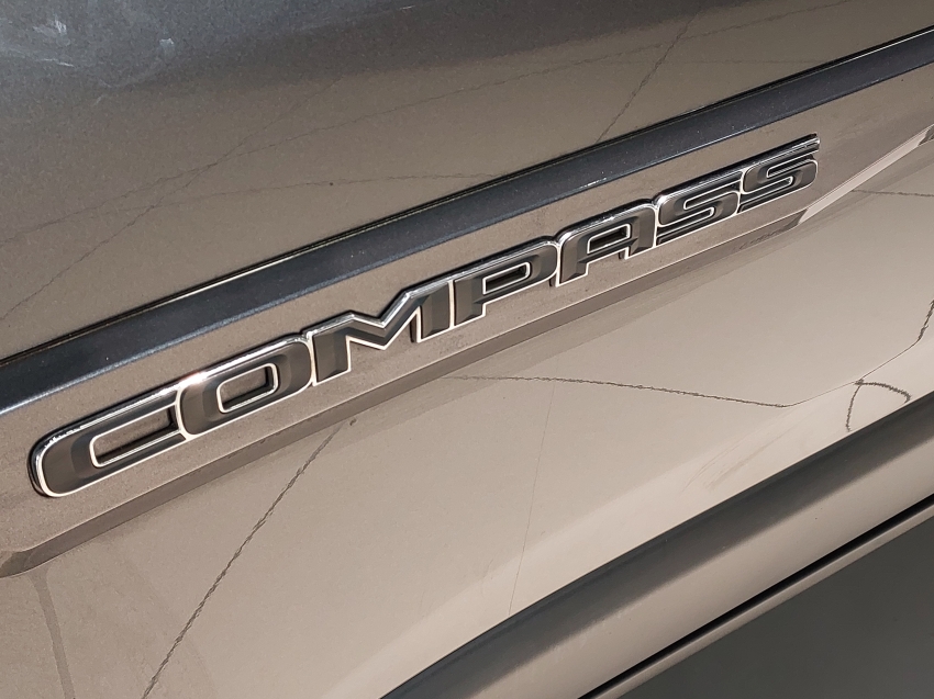 jeep compass 1.3 t270 turbo flex longitude at6 4p automatico 202520