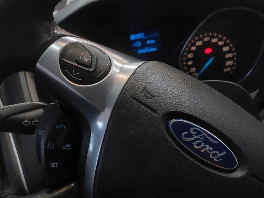 ford focus 2.0 titanium 16v flex 4p powershift automatico 201514