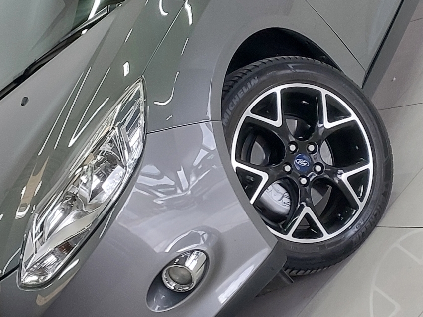 ford focus 2.0 titanium 16v flex 4p powershift automatico 201520