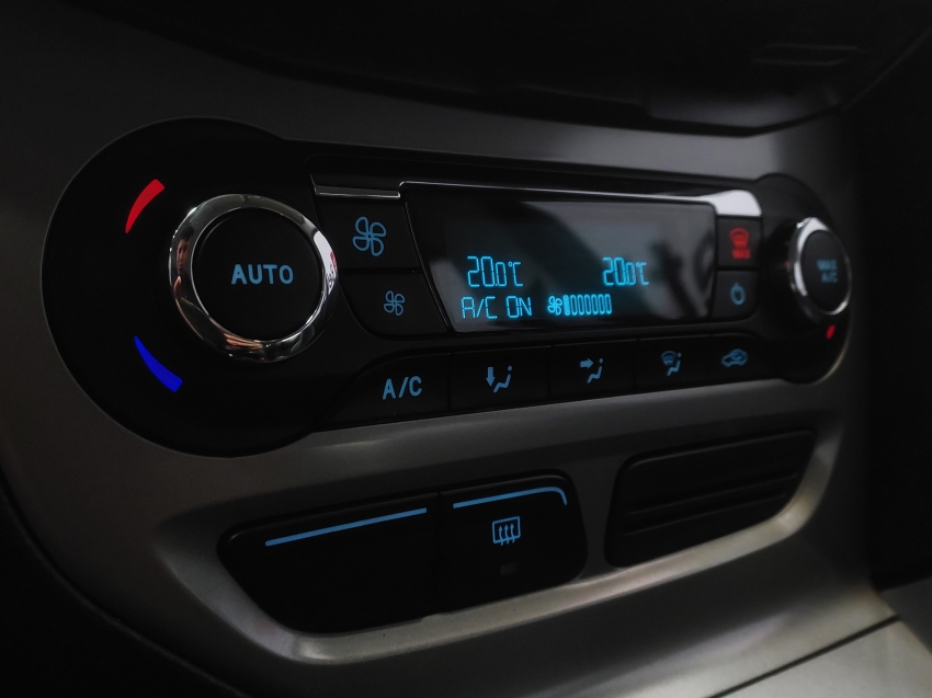 ford focus 2.0 titanium 16v flex 4p powershift automatico 201511