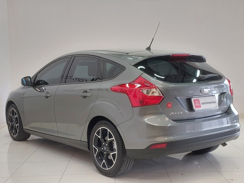 ford focus 2.0 titanium 16v flex 4p powershift automatico 20153
