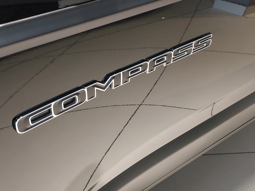jeep compass 1.3 t270 turbo flex longitude at6 4p automatico 202220