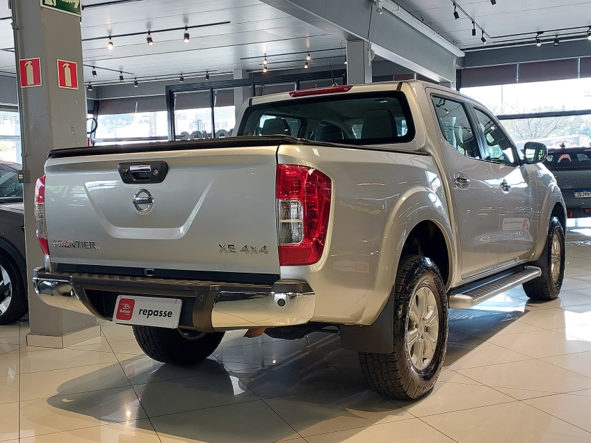 nissan frontier 2.3 16v turbo diesel xe cd 4x4 automatico 4p 20196