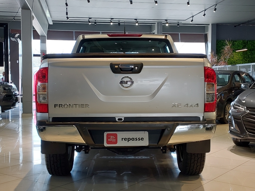nissan frontier 2.3 16v turbo diesel xe cd 4x4 automatico 4p 20195