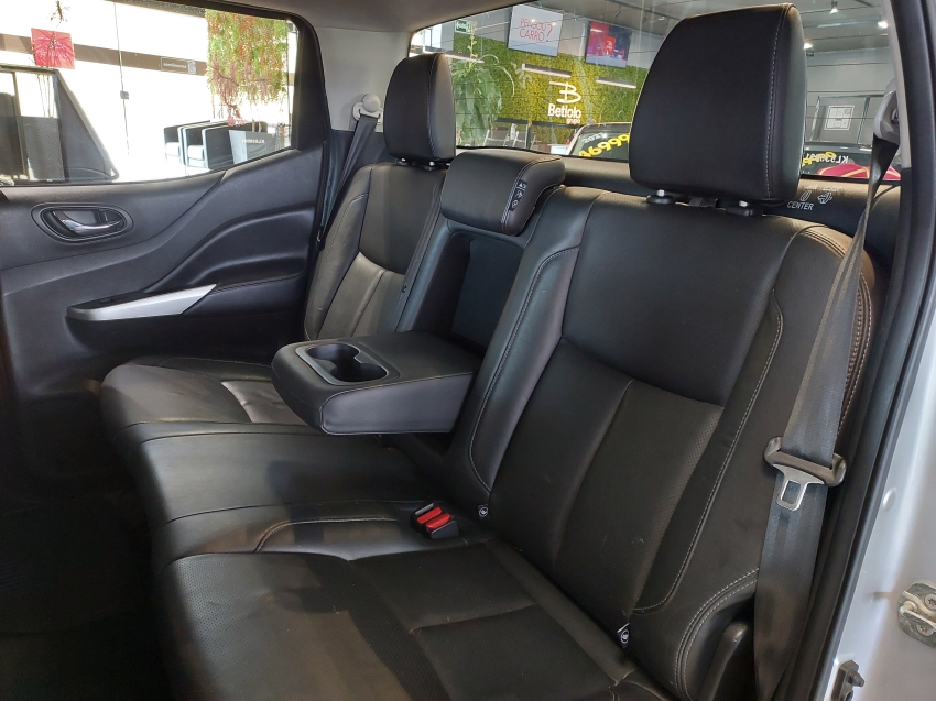 nissan frontier 2.3 16v turbo diesel xe cd 4x4 automatico 4p 201910