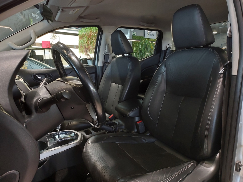 nissan frontier 2.3 16v turbo diesel xe cd 4x4 automatico 4p 20199
