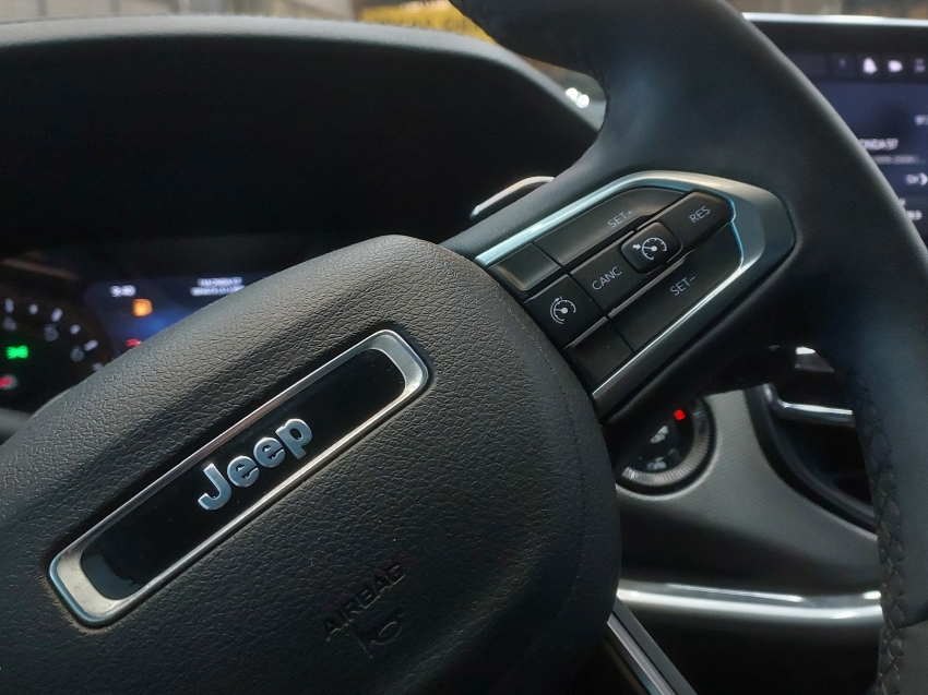 jeep compass 1.3 t270 turbo flex longitude at6 4p automatico 202318