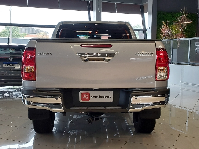 toyota hilux 2.8 d-4d turbo diesel cd sr 4x4 automatico 4p 20255