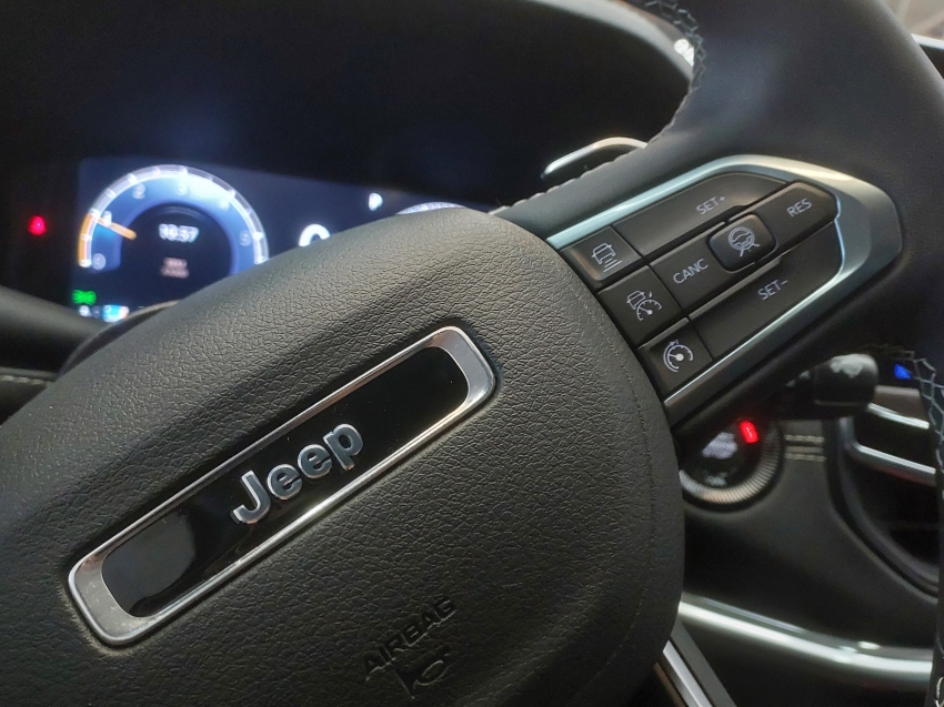 jeep commander 1.3 t270 turbo flex longitude at6 4p automatico 202519