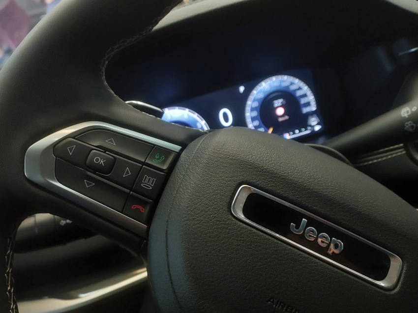 jeep commander 1.3 t270 turbo flex longitude at6 4p automatico 202518