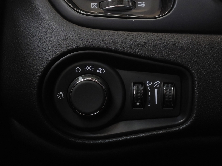 jeep renegade 1.3 t270 turbo flex longitude at6 4p automatico 202420