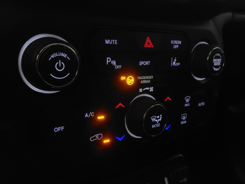 jeep renegade 1.3 t270 turbo flex longitude at6 4p automatico 202411