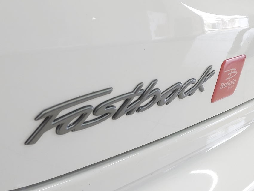 fiat fastback 1.3 turbo 270 flex abarth at6 4p automatico 202522