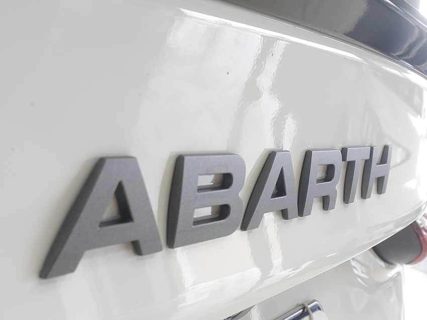 fiat fastback 1.3 turbo 270 flex abarth at6 4p automatico 202523