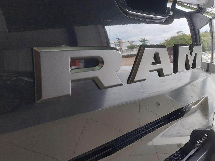 ram rampage 2.0 hurricane 4 turbo gasolina rebel 4x4 automatico 4p 202423