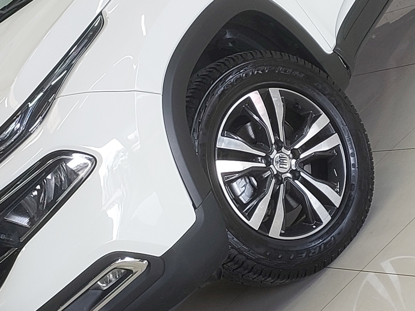 fiat toro 2.0 16v turbo diesel freedom 4wd at9 4p automatico 202321