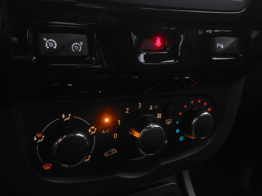 renault duster oroch 1.6 16v sce flex dynamique manual 4p 201911