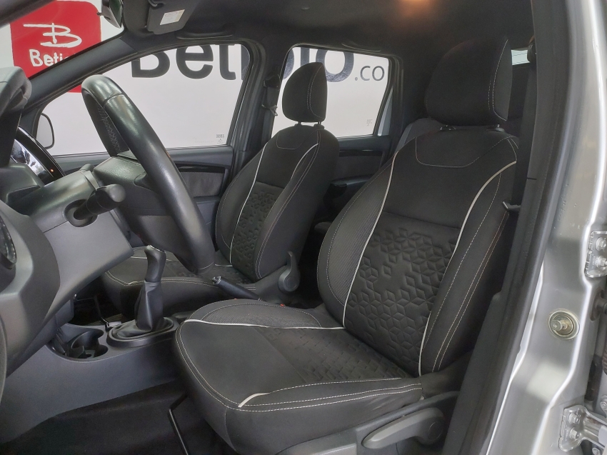 renault duster oroch 1.6 16v sce flex dynamique manual 4p 20198