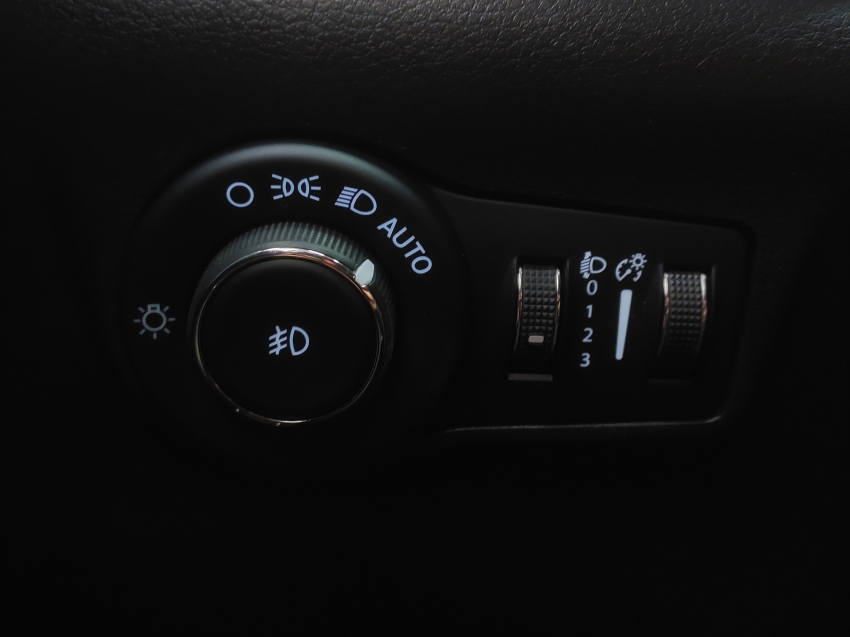 jeep commander 2.0 td380 turbo diesel limited at9 4p automatico 202220