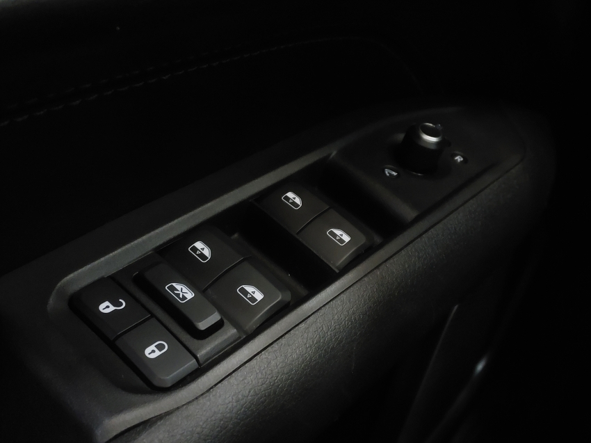jeep commander 2.0 td380 turbo diesel limited at9 4p automatico 202221