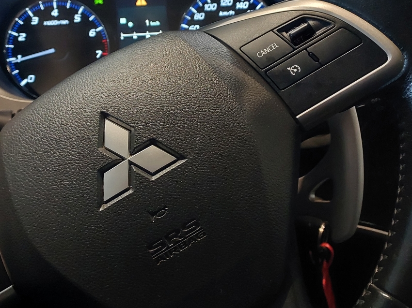 mitsubishi outlander 2.0 16v gasolina 4p automatico 201517