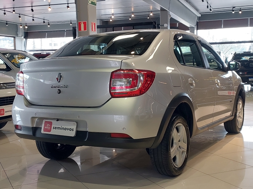 renault logan 1.6 16v sce flex zen x-tronic 4p automatico 20225